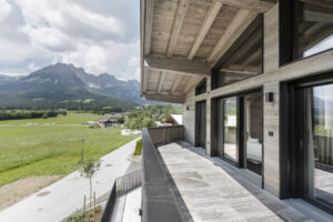 Chalet im Abendlicht